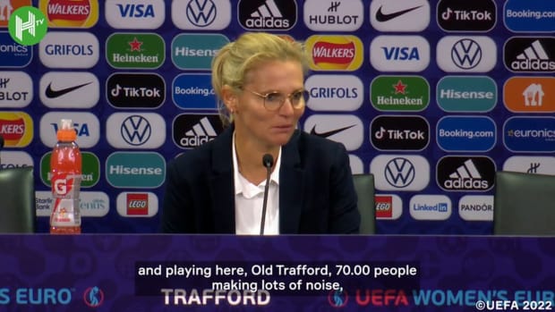 Sarina Weigman speaks about the 'unbelievable' crowd in England's debut